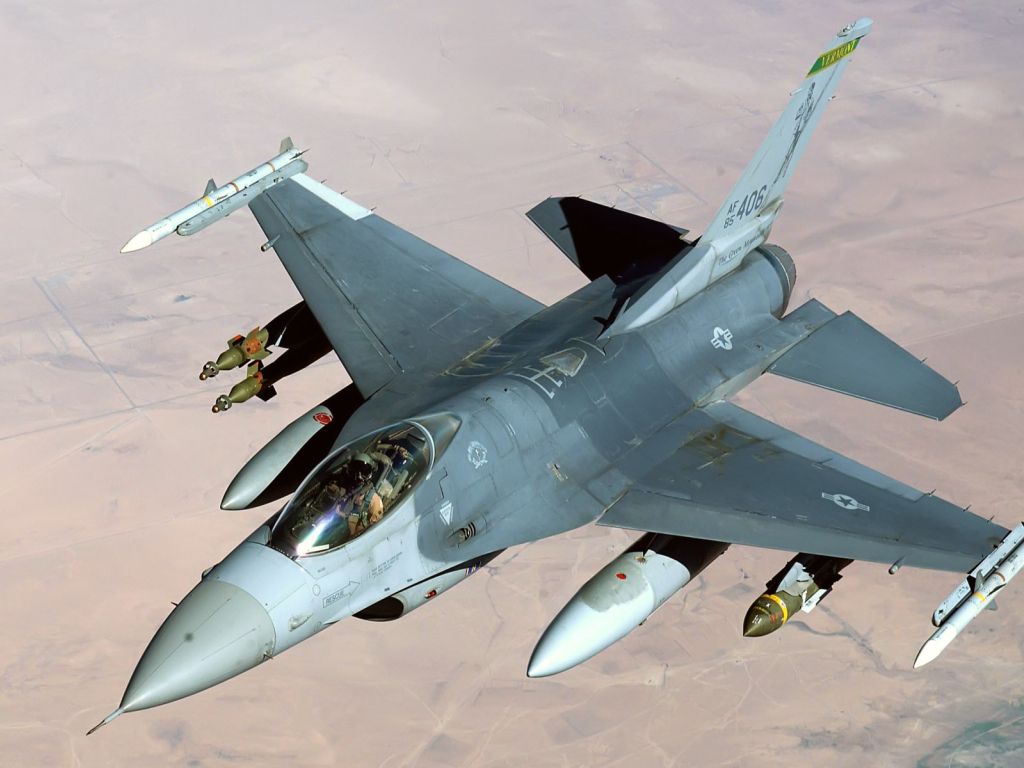 F Fighting Falcon Air Base Iraq wallpaper