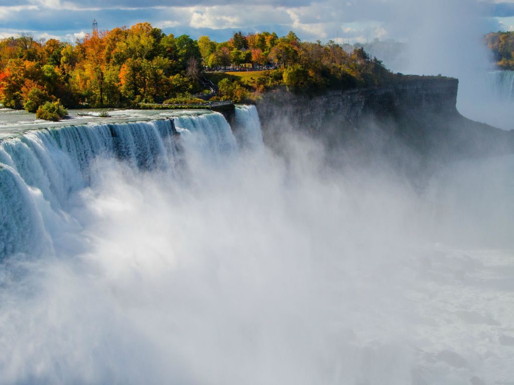 Fall Colors at Niagara - OC wallpaper