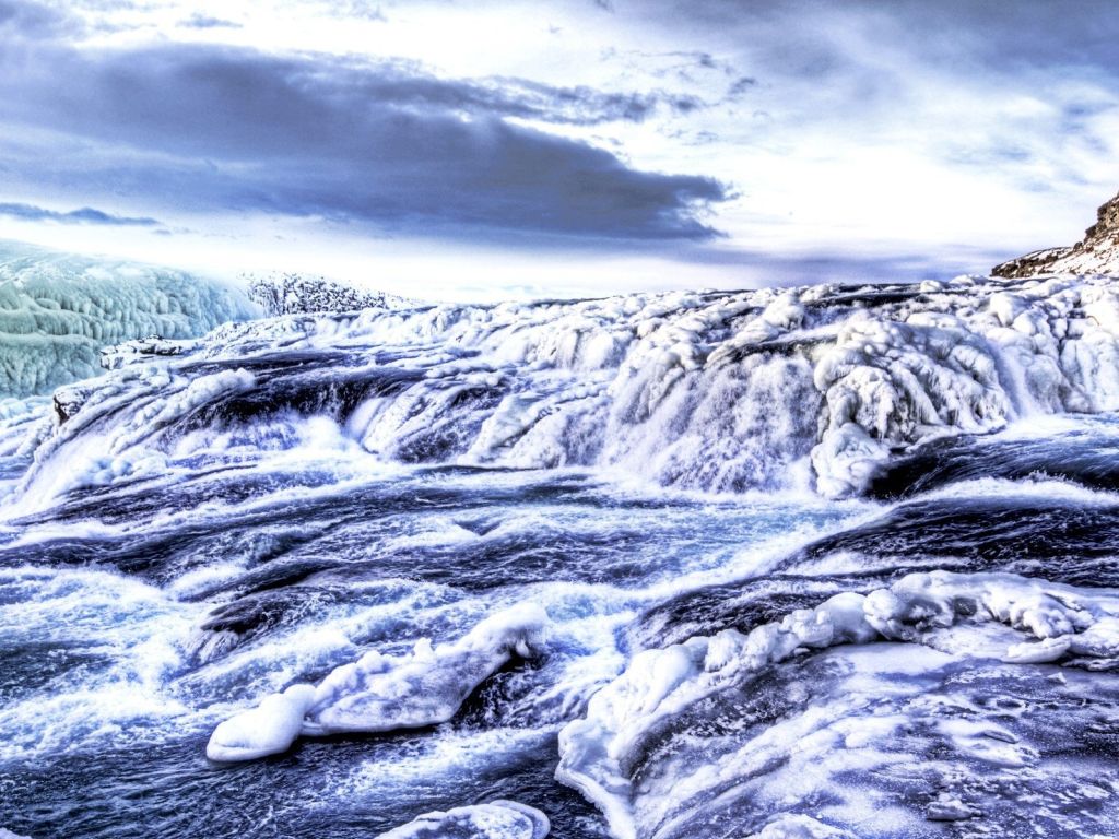 Frozen Waterfall wallpaper