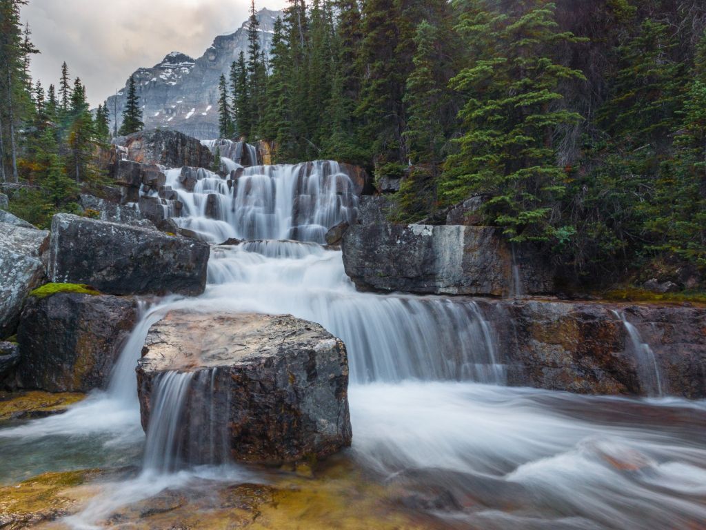 Giant Steps in Paradise Valley Banff National Park wallpaper