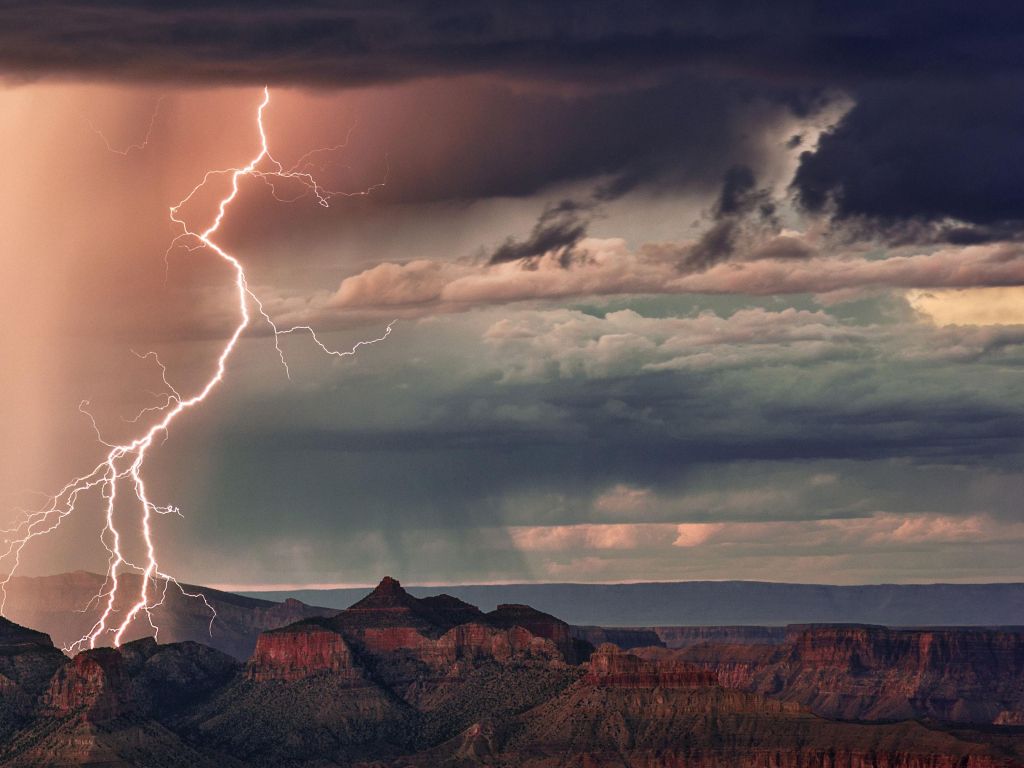 Grand Canyon Lightning Storm wallpaper
