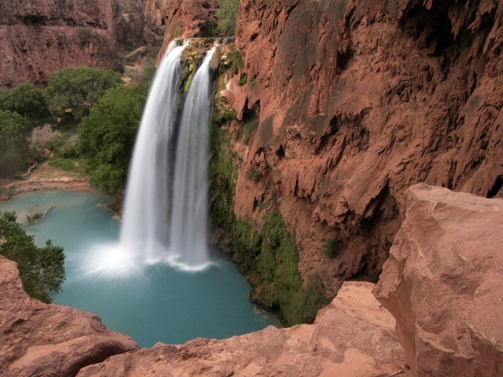 Havasu Falls is a Waterfall in the Grand Canyon wallpaper