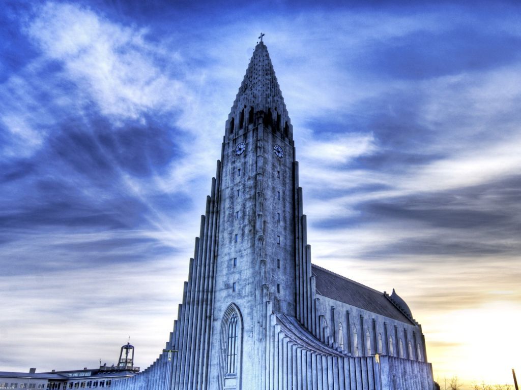 Reykjavik 4K wallpapers for your desktop or mobile screen free and easy ...