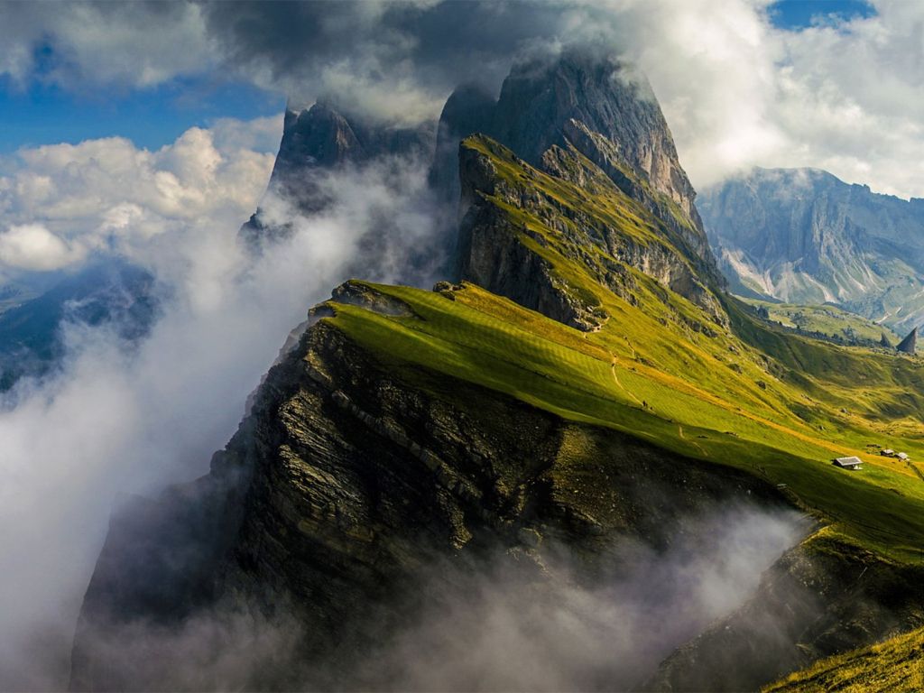 Italian Dolomite Mountains wallpaper