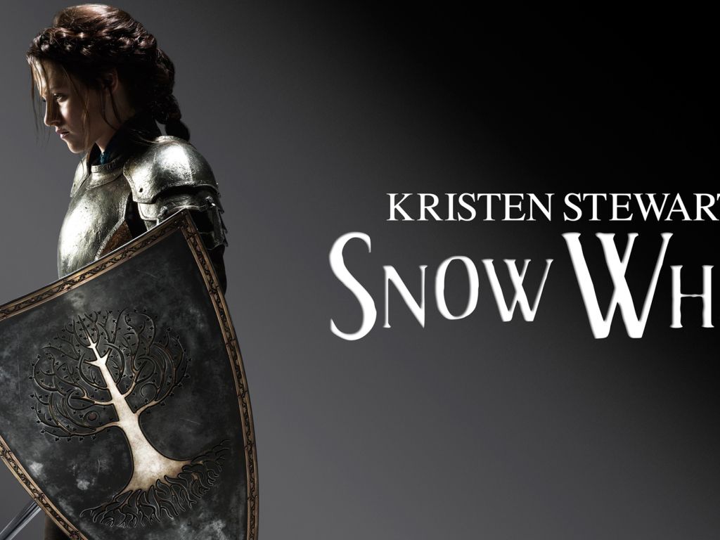 Kristen Stewart in Snow White wallpaper