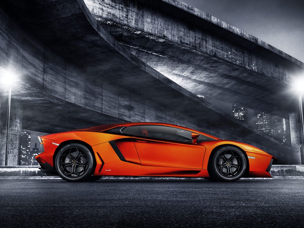 Lamborghini Aventador Sports Car wallpaper
