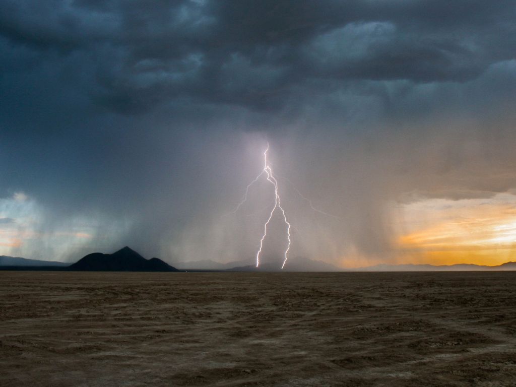 Lightning Storm at Black Rock Desert Nevada 16503 wallpaper