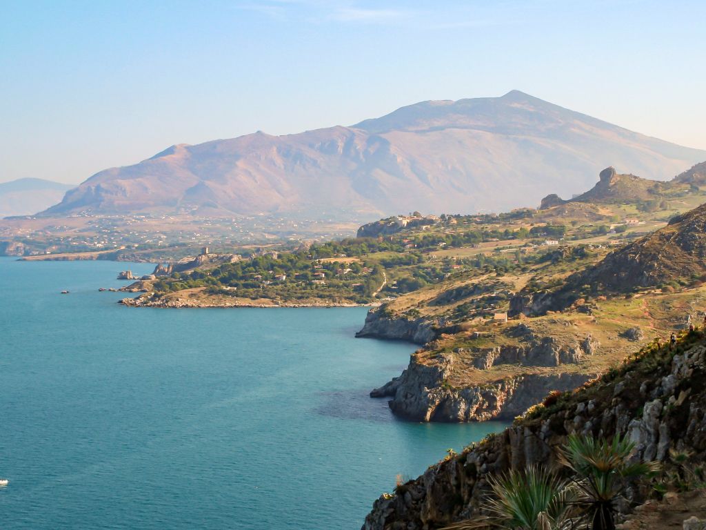 Looking South From Zingaro Sicily wallpaper