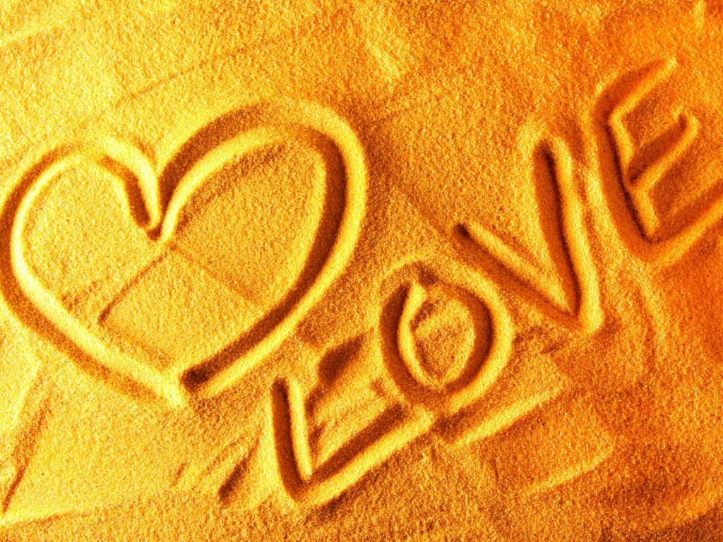Love Sand wallpaper