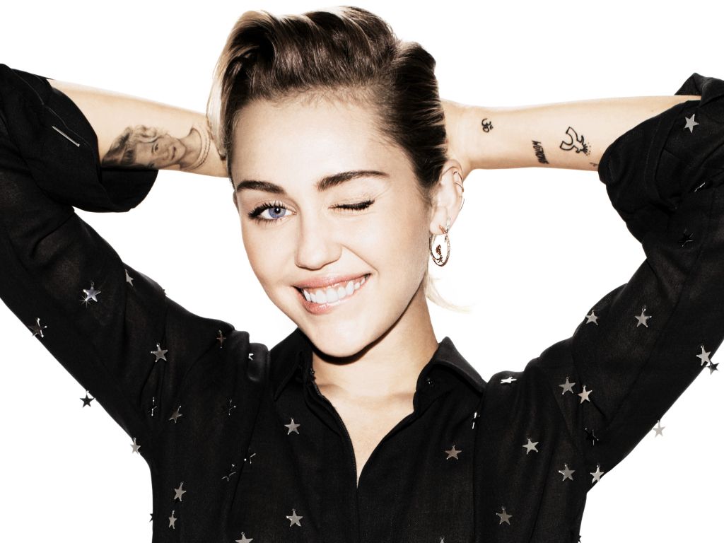 Miley Cyrus Elle Magazine wallpaper