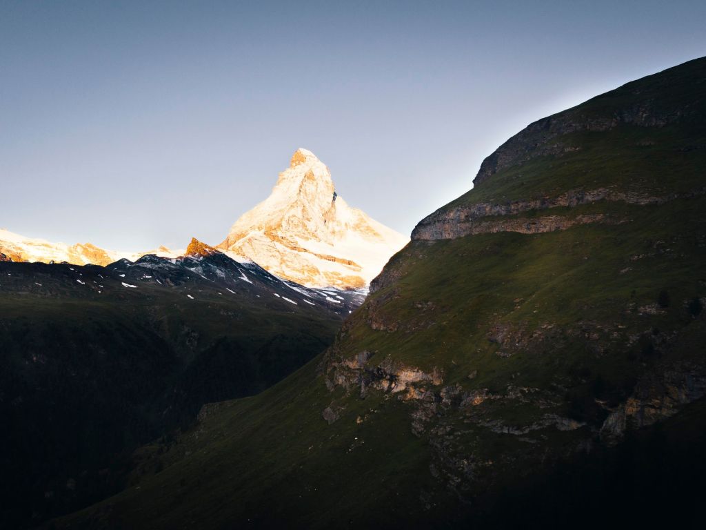 Morning at the Matterhorn wallpaper