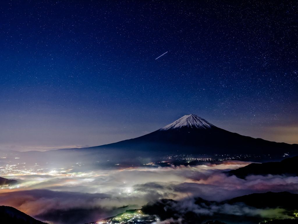 Mount Fuji at Night wallpaper