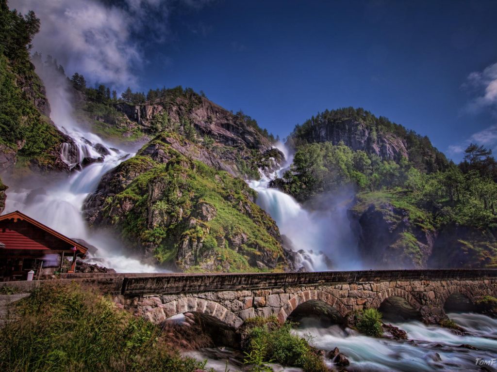 Mountain Waterfalls HDR wallpaper