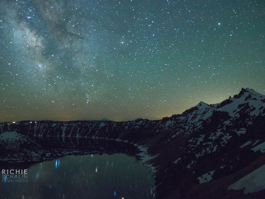 Night Sky Over Crater Lake wallpaper