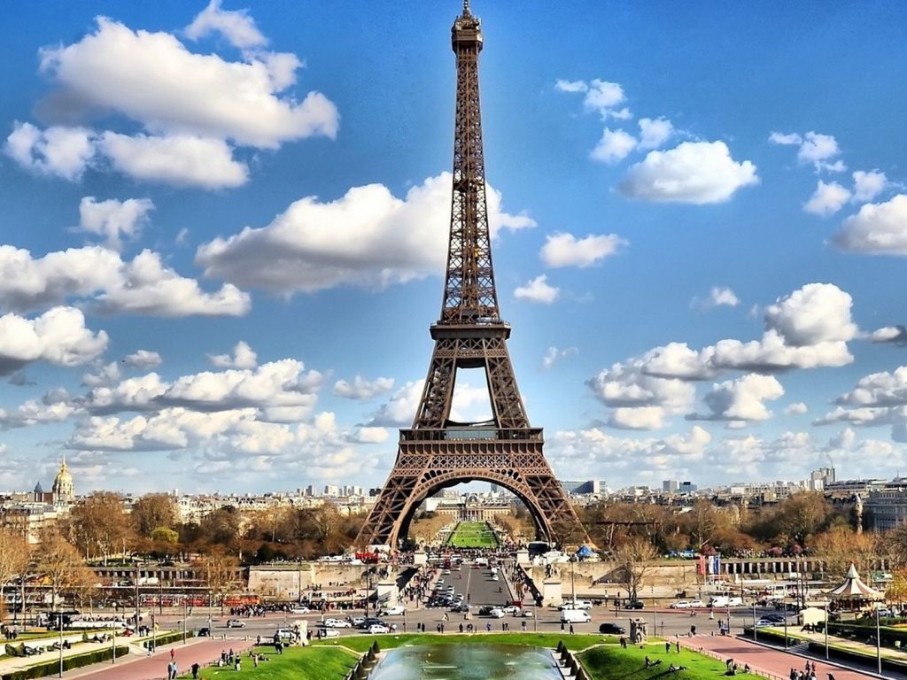 Paris Eiffel Tower 13693 wallpaper