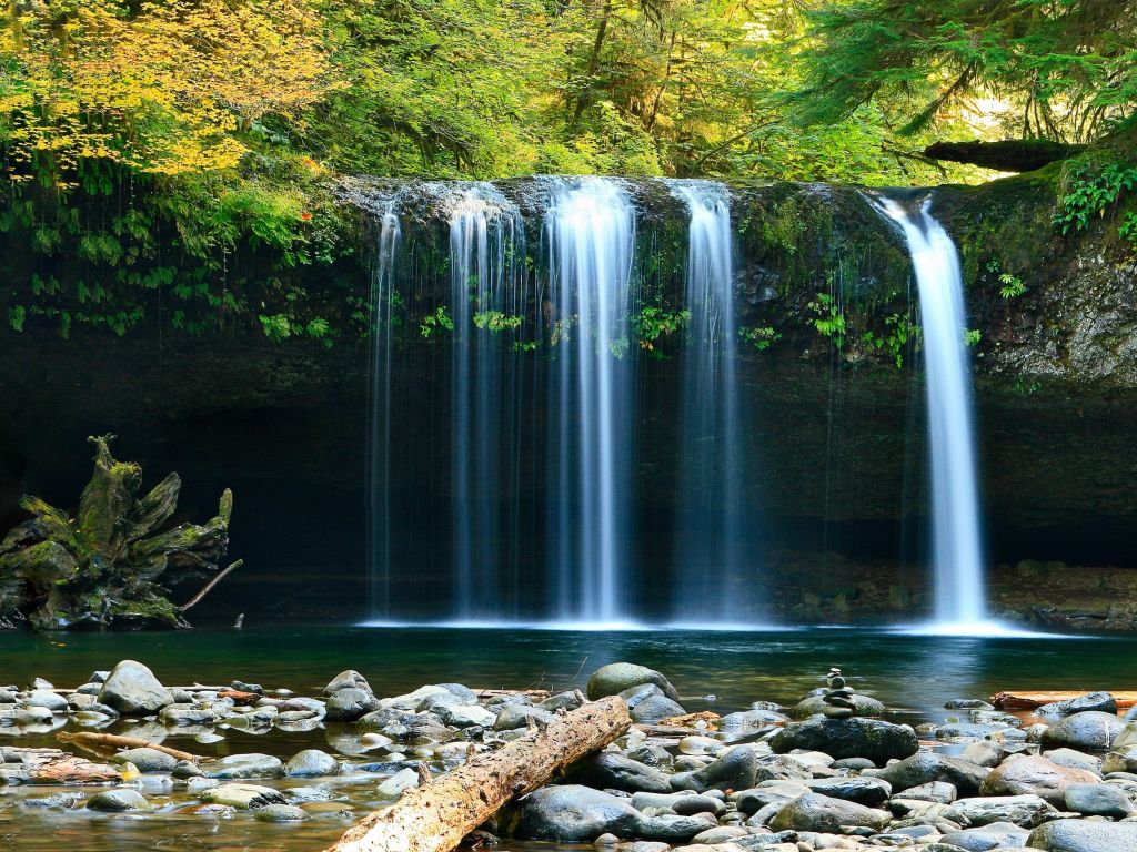 Peaceful Waterfall HD wallpaper