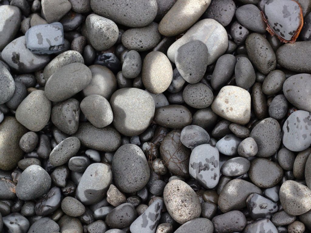 Pebbles of an Icelandic Beach wallpaper