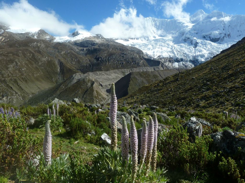 Peru Cordillera Blanca wallpaper