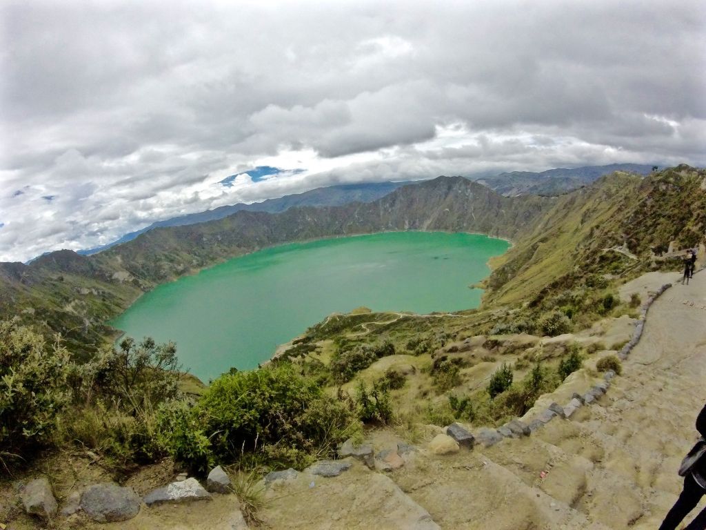 Quilotoa Lake Ecuador in May wallpaper