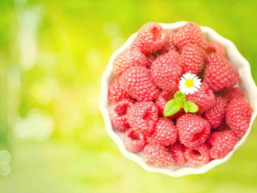 Raspberries wallpaper