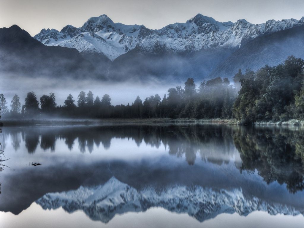 Reflections on Lake Matheson New Zealand wallpaper