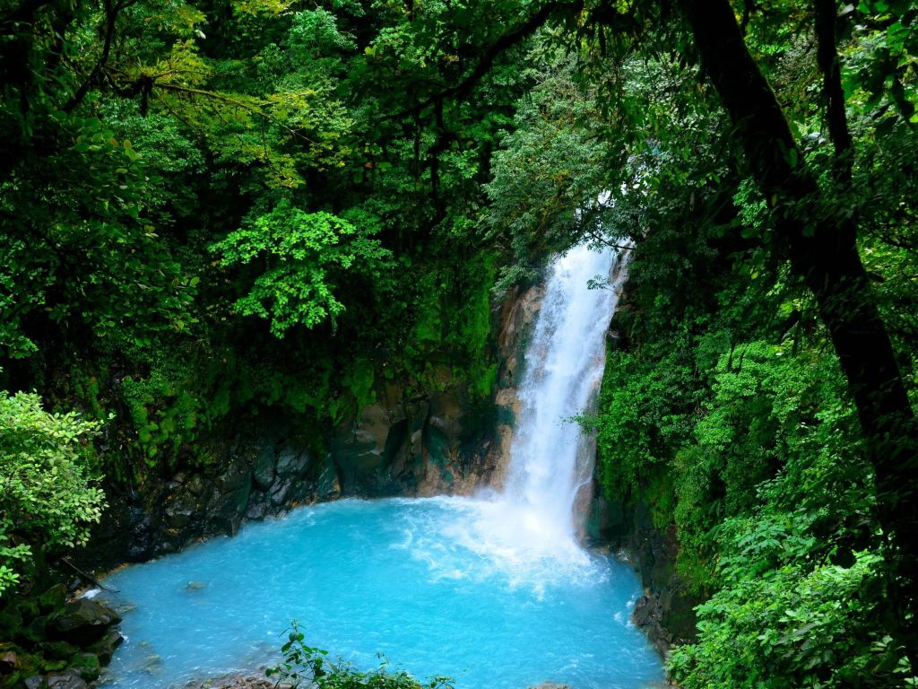 Rio Celeste Waterfall Costa Rica wallpaper