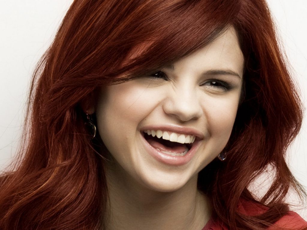 Selena Gomez Red Hair Color wallpaper