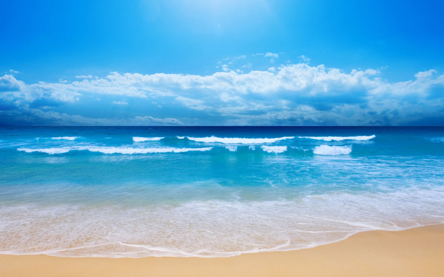 Những hình nền biển với những hoàng hôn tuyệt đẹp, những bãi biển đầy sức sống sẽ khiến bạn đắm chìm trong không gian tuyệt vời đó. Hãy tải về và trang trí chiếc máy tính của bạn với những hình nền biển đẹp nhất, để tạo cho mình một không gian làm việc thú vị hơn.