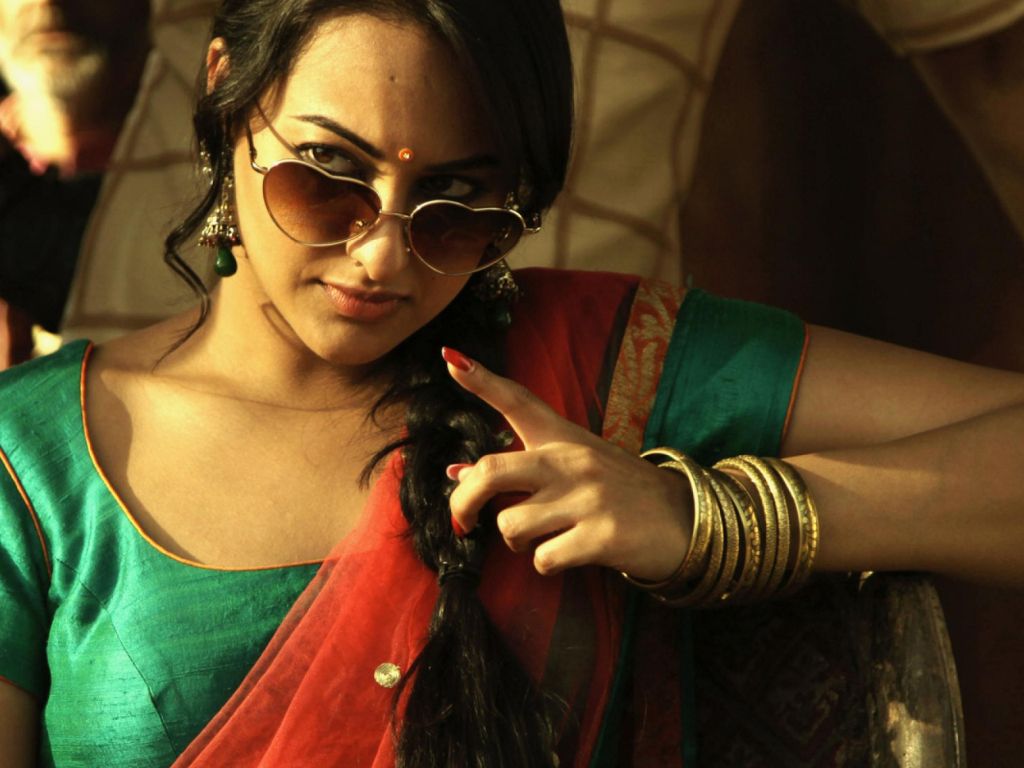Sonakshi Sinha Indian Actress Bollywood Widescreen wallpaper