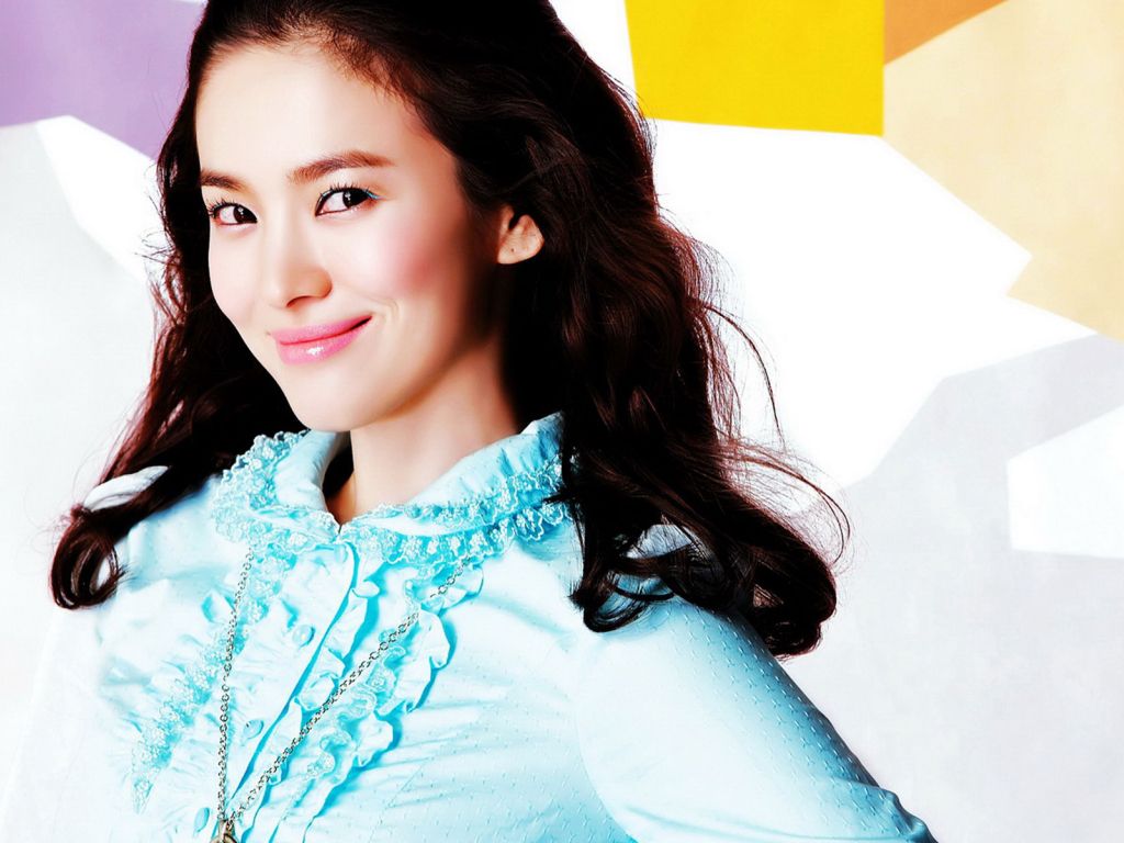Song Hye Kyo Korean Actress wallpaper