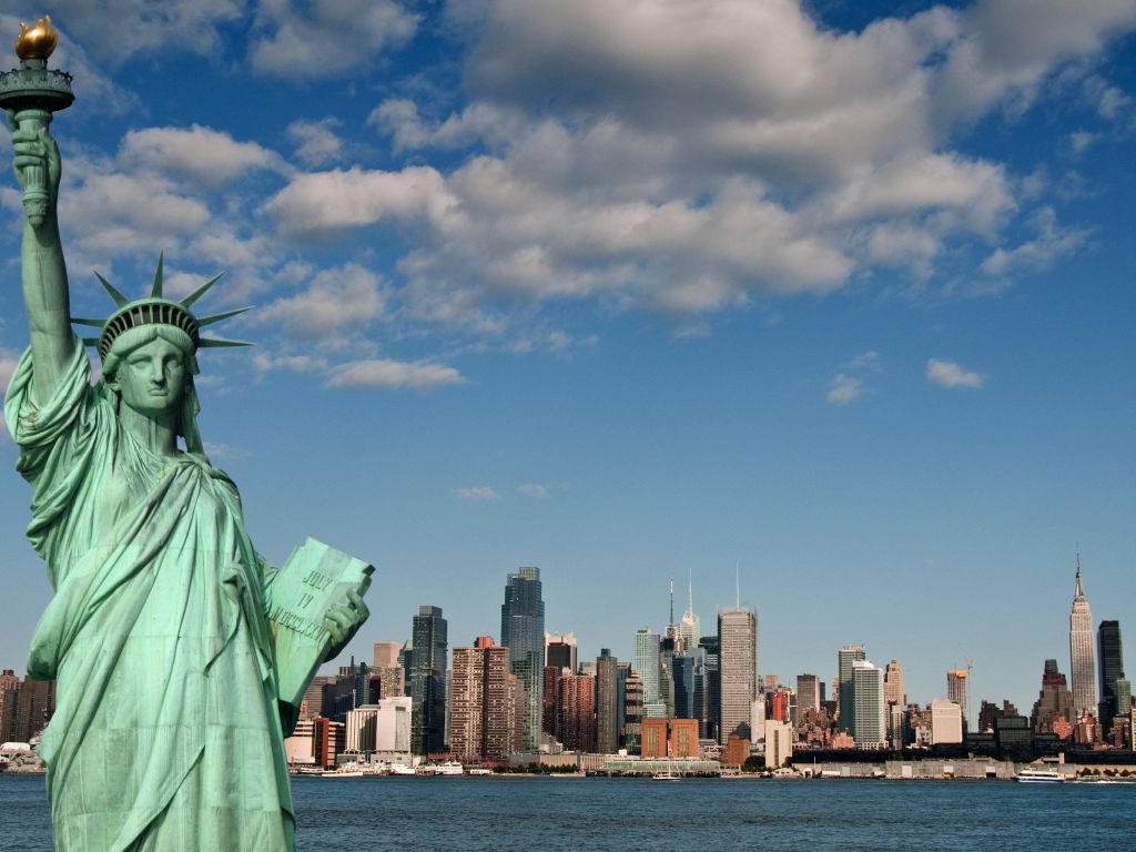 Statue of Liberty Welcome to New York wallpaper