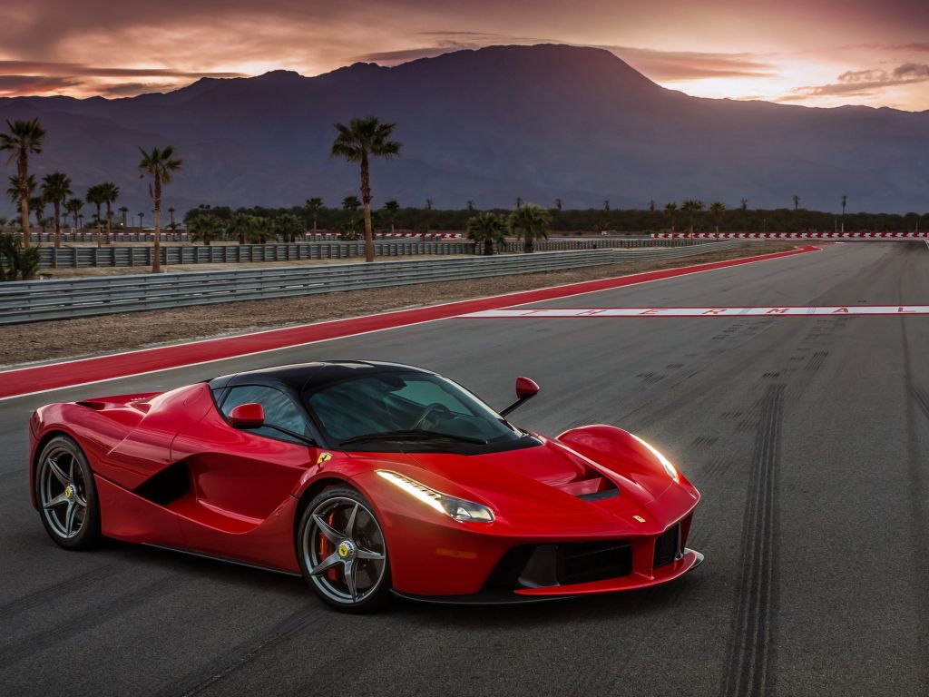Stunning Ferrari LaFerrari wallpaper
