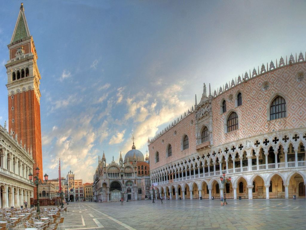 Sun Rising Above The Piazza San Marco Venice wallpaper