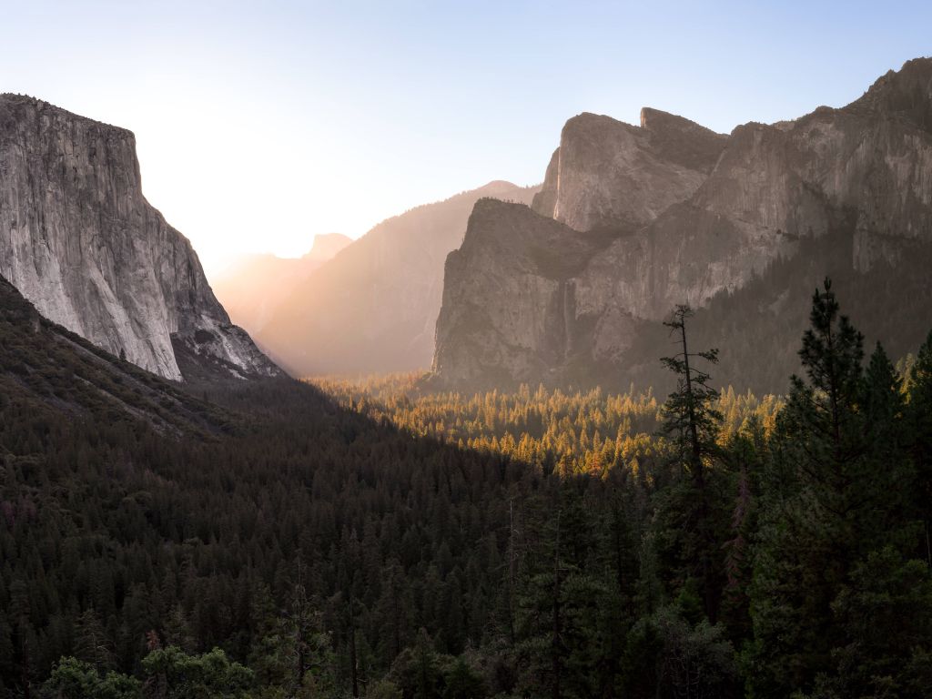 Sunrise at Yosemite wallpaper