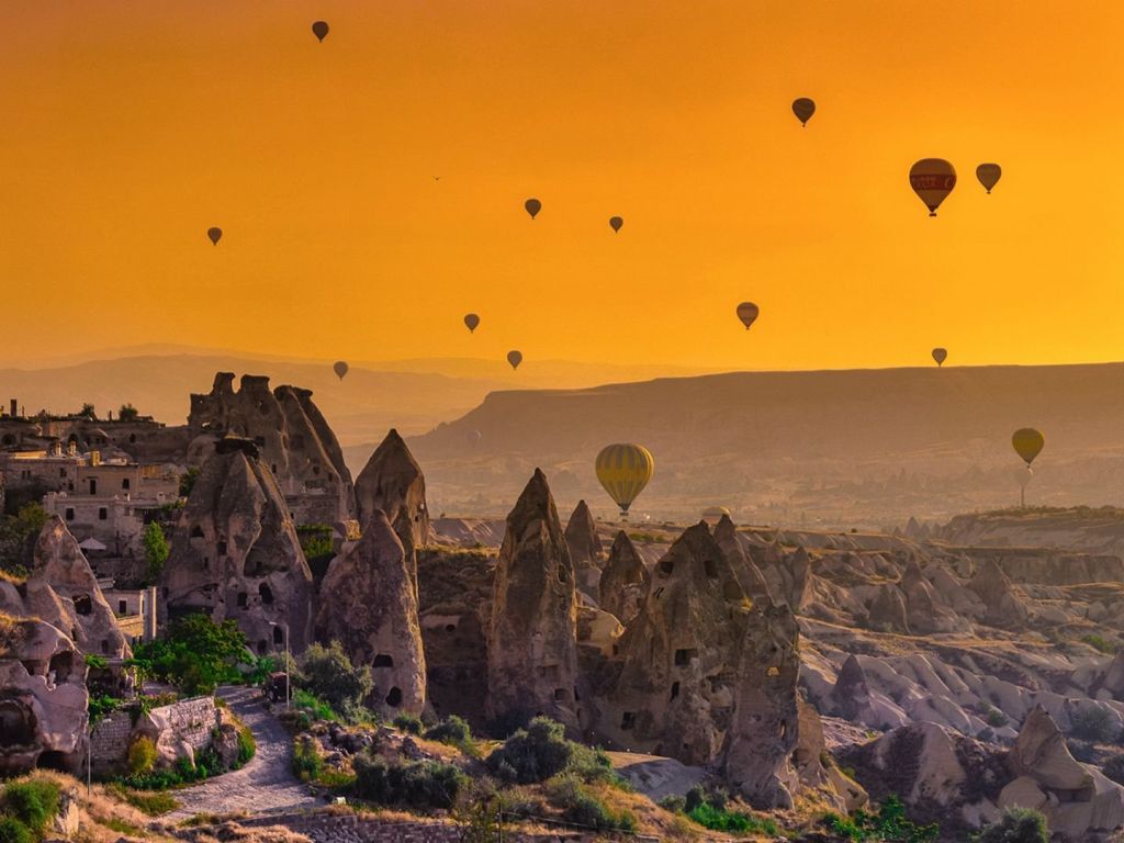 Sunrise in Cappadocia Turkey wallpaper