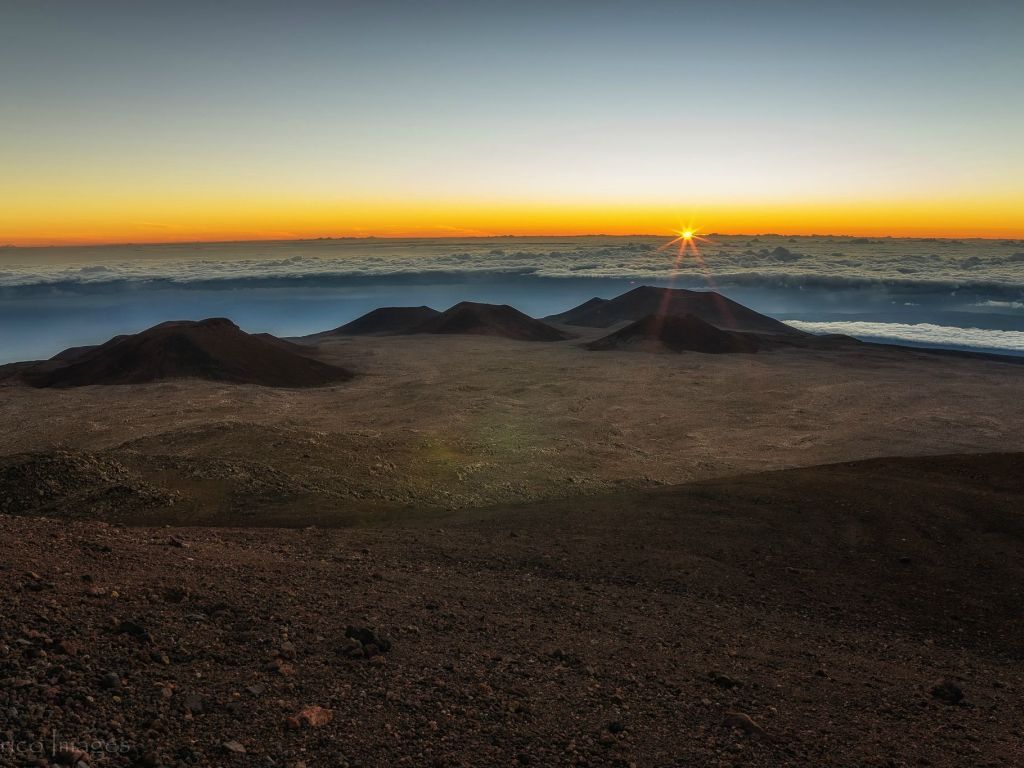 Sunrise on Mars Mauna Kea wallpaper