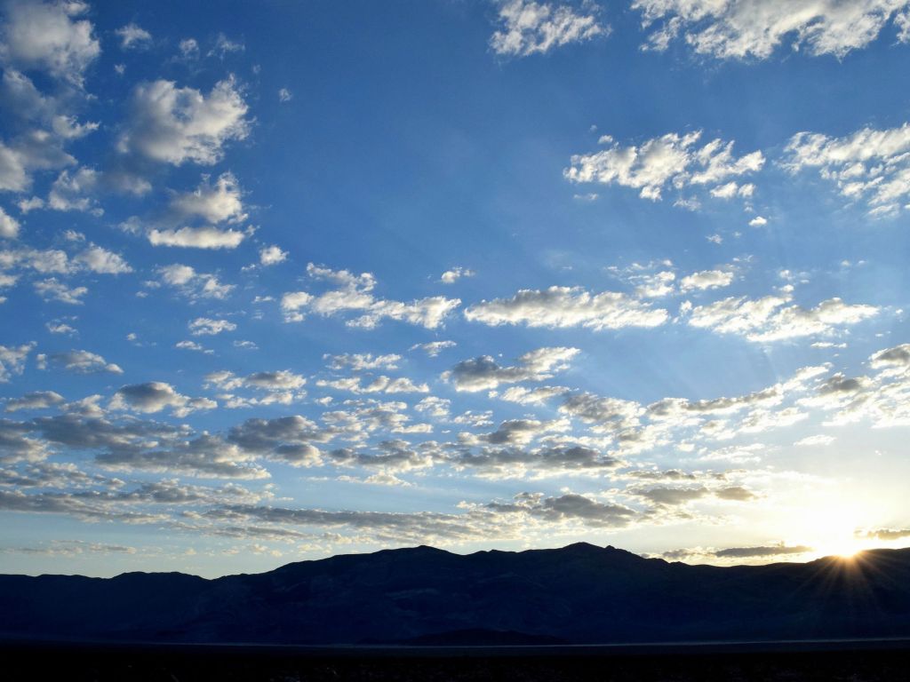 Sunrise Over Panamint Springs Death Valley wallpaper