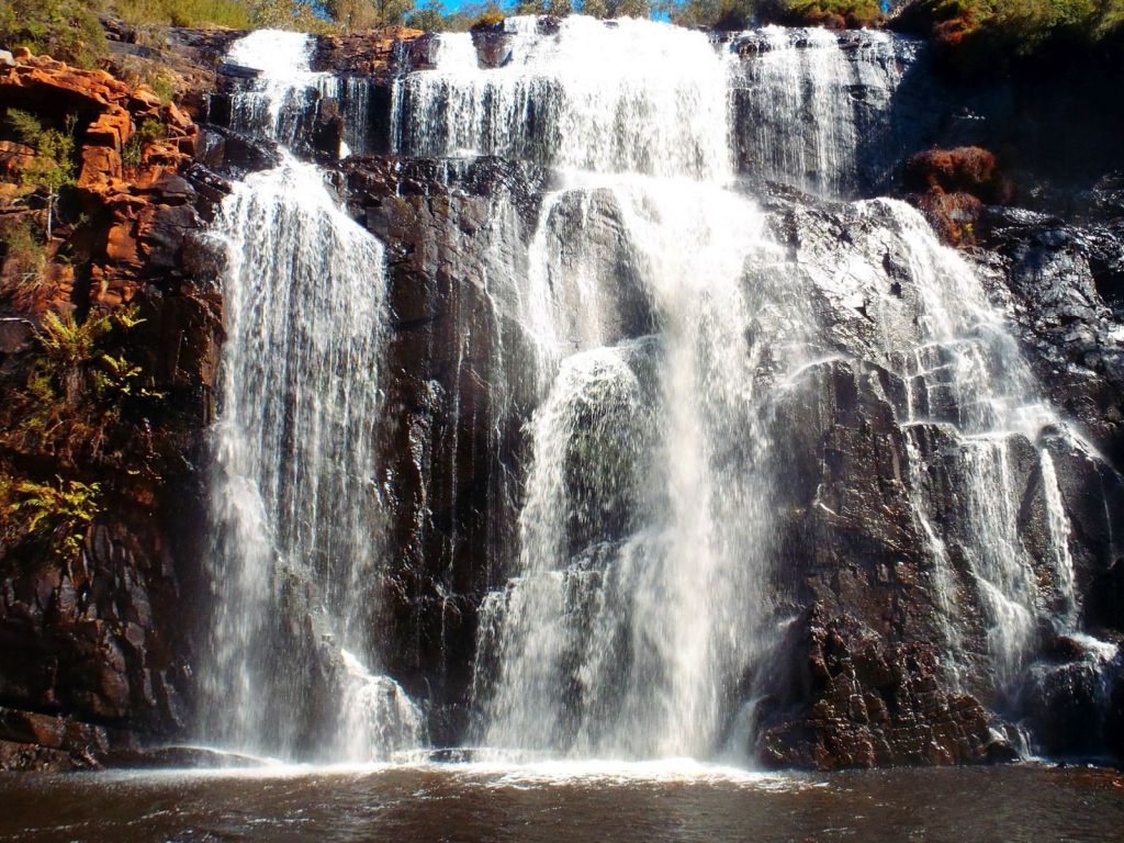 Superb Waterfall 16332 wallpaper