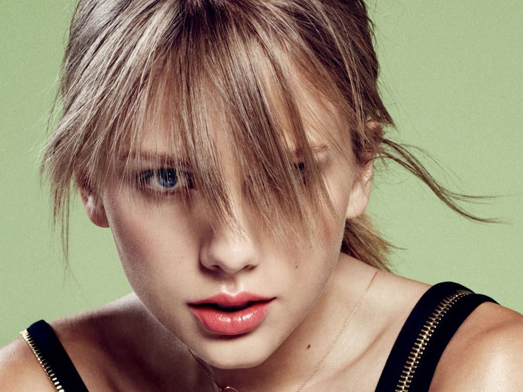 Taylor Swift Harpers Bazaar wallpaper