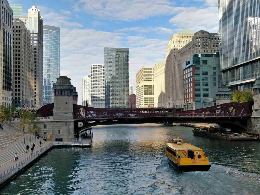 The Chicago River wallpaper
