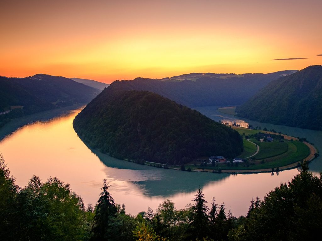 The Danube River at Sunset Austria wallpaper