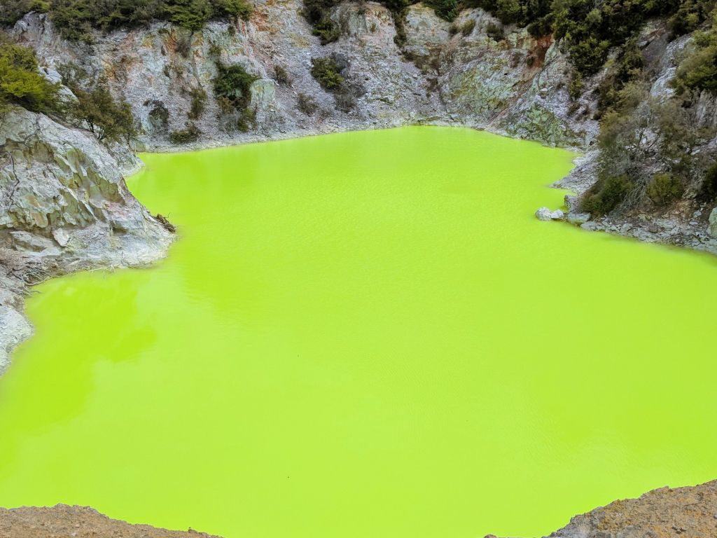 Wai-O-Tapu NZ Neon Green Water Caused by Sulfur wallpaper