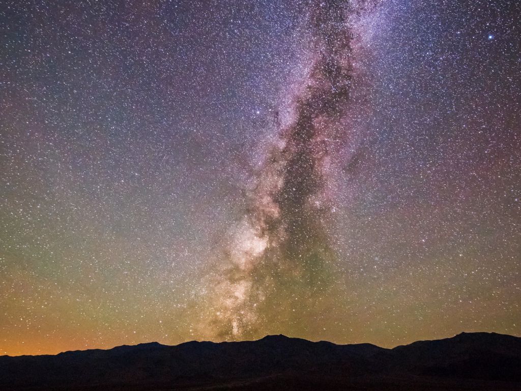 The Milky Way Over Death Valley National Park wallpaper