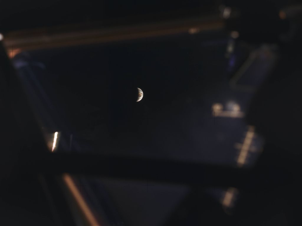 The View of Earth From Apollo 13 wallpaper
