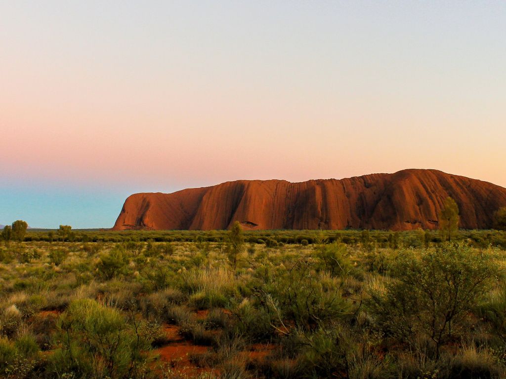 Uluru Sunrise wallpaper