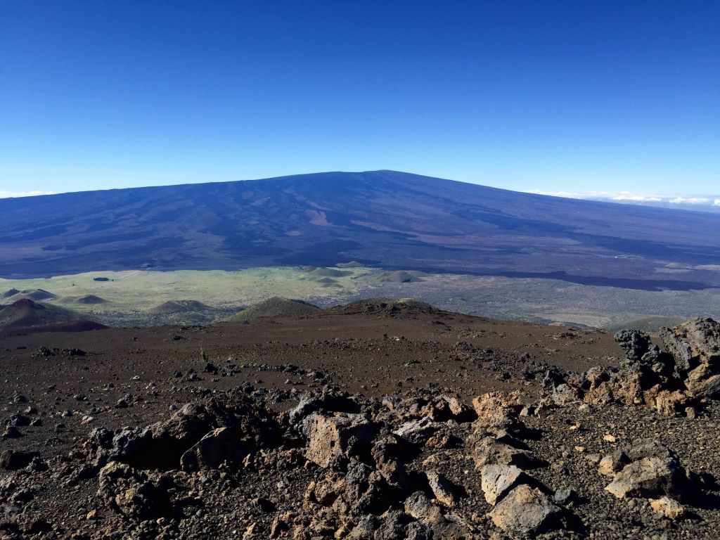 View of Mauna Loa wallpaper