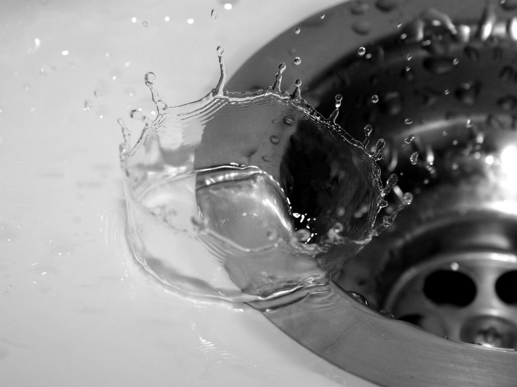 Water Drop on Sink wallpaper