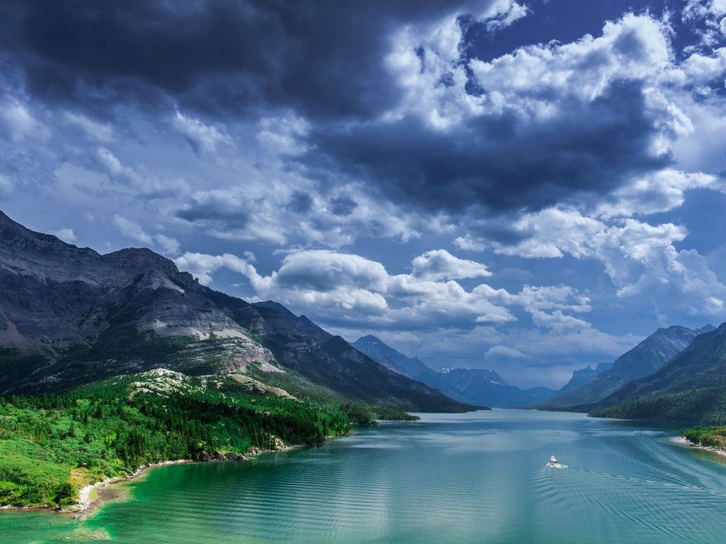 Waterton Lakes National Park Canada - Matt Roe wallpaper