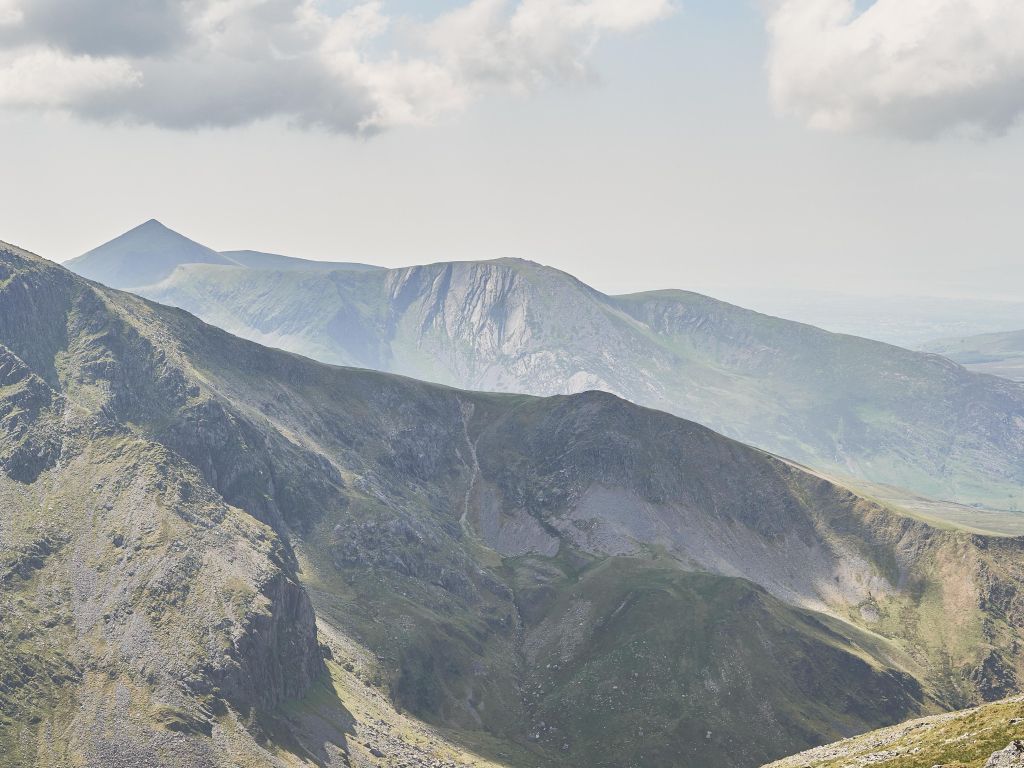 Welsh Mountain Range wallpaper